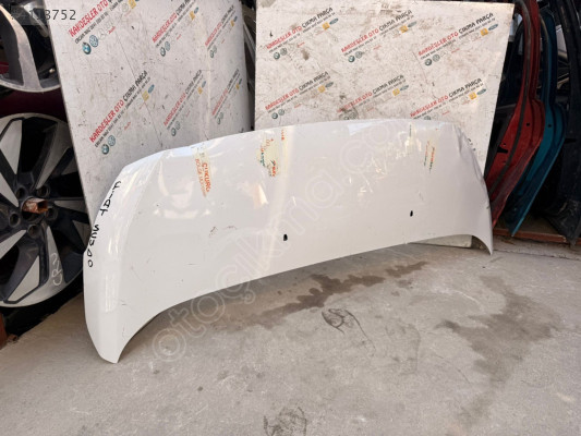 Fiat scudo motor kaputu sağ uçdan hasarlı