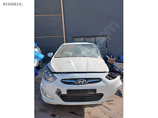 HYUNDAİ ACCENT BLUE SAĞ ÖN ŞASE SÖKME