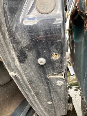Audi a3 sol arka kapı kilidi