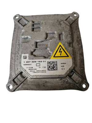 RENAULT MEGANE 3 FLUENCE XENON FAR BEYNİ 130732915301