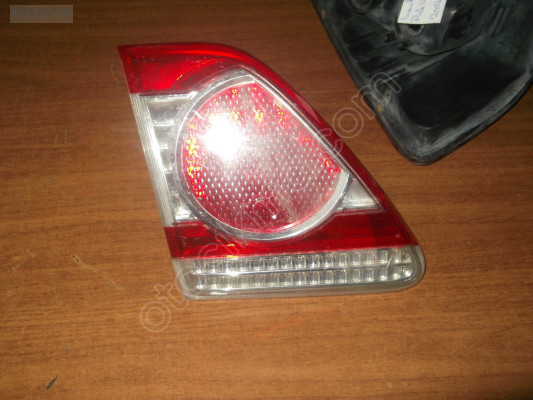 TOYOTA COROLLA SOL İÇ STOP LAMBASI
