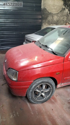 Renault Clio 1 ön kaput ön tampon