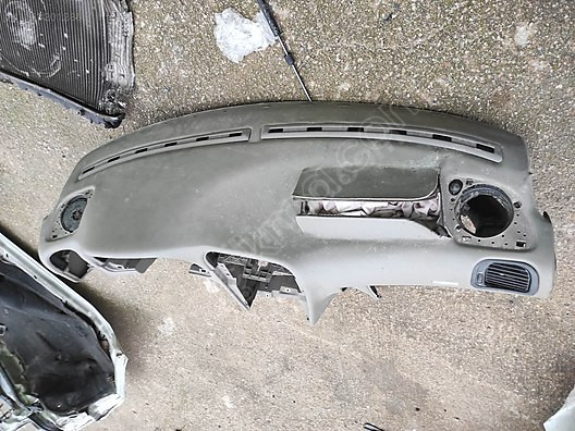 2004 VOLVO S 40 TORPİDO GÖĞÜS KOMPLE
