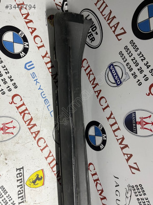 Porsche taycan sağ marşpiyel plastik çıkma yedek parça