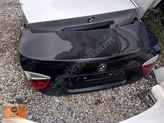 BMW E90 HATASIZ DOLU BAGAJ KAPAĞI 