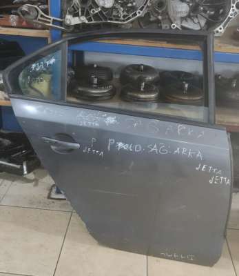 VOLKSWAGEN JETTA SAĞ ARKA KAPI