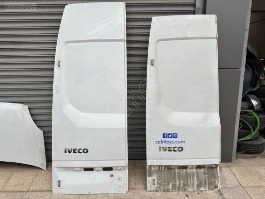 IVECO DAİLY ÇIKMA ORJİNAL SOL BAGAJ KAPAĞI BDG
