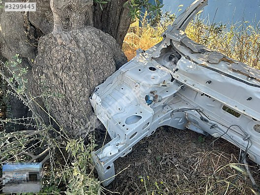 OTO CEMDEN ÇIKMA RENAULT FLUENCE MEGANE 3 SAĞ ÇEYREK