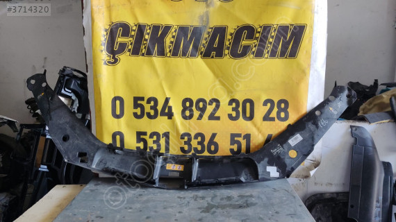 Mercedes GLE W166 İçin Ön Panel Üst Bakalit Parçası