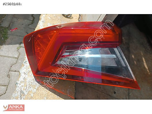 Skoda Karoq ledli sol arka stop çıkma