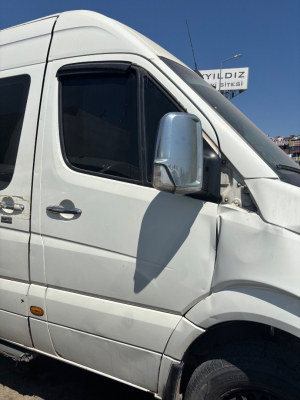 CRAFTER ÇIKMA ORJİNAL DOLU SAĞ ÖN KAPI