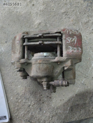 Mazda 323 sağ ön fren kaliperi
