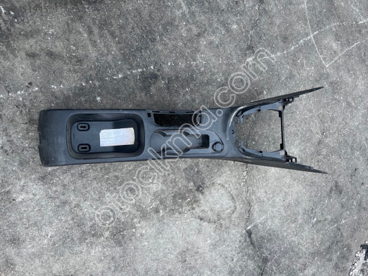PEUGEOT 308 T7 ORTA KONSOL ORJİNAL ÇIKMA PEJO