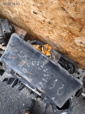 Mazda B2500 Kilometre Gösterge Saati