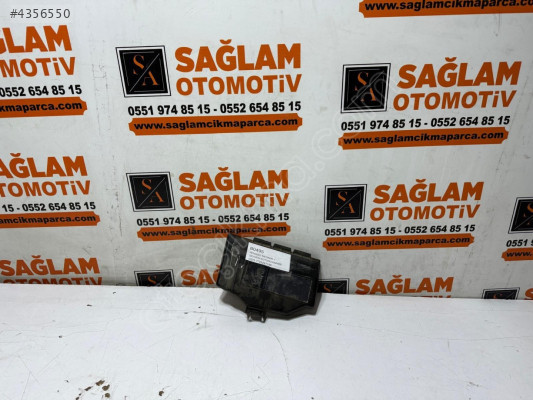 ÇIKMA RENAULT MEGANE-1 SİGORTA KUTUSU KAPAĞI OEM 77003297190