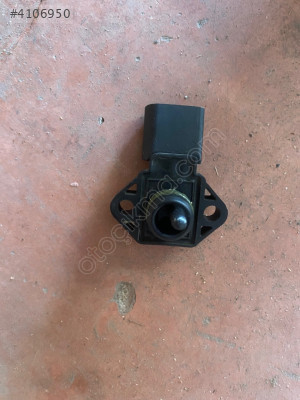 VOLKSWAGEN POLO AEE MOTOR MANİFOLD BASINÇ SENSÖRÜ 030906051A