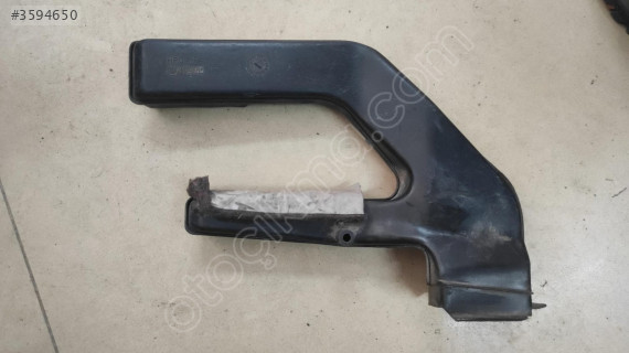 E36 E30 E90 KALORİFER BORUSU 8119166