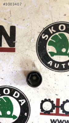 Volkswagen Golf 6 bijon koruma kapağı plastik