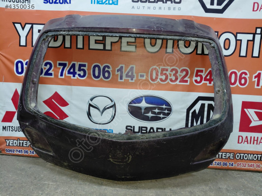 mazda 3 bagaj kapağı