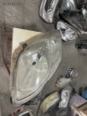 TOYOTA YARİS 2006 2009 SAĞ FAR