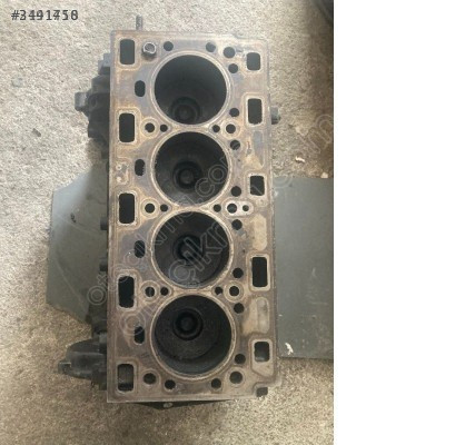 Renault Master Motor Bloğu 8200102320: Oto Çıkma Parçaları