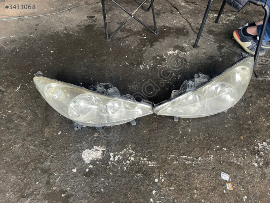 Peugeot 207 sağ sol ön far lambası