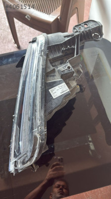 Jeep avenger sağ far