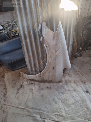 Opel Zafira Sol Ön Çamurluk