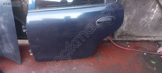 Çıkma mazda familia sol arka kapı