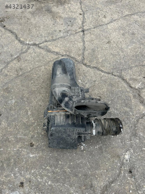 FORD FİESTA 1.5 TDCİ HAVA FİLTRE KUTUSU