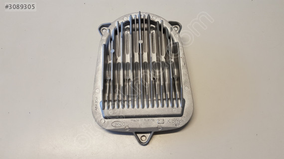 Mercedes CLA 117 BEYİN FAR LED A1769066500