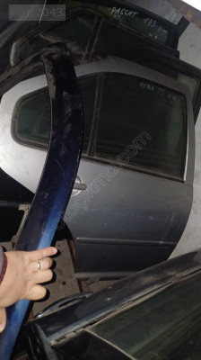 volkswagen bora sağ arka kapı