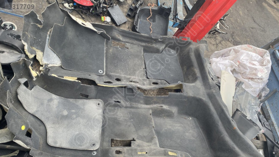 AUDİ A3 8P 2004 - 2010 TABAN DÖŞEMESİ HALISI