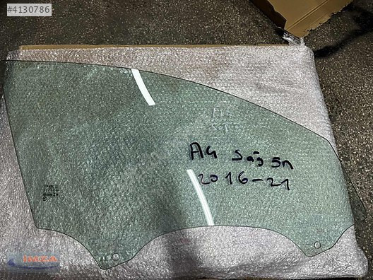 AUDİ A4 SAĞ ÖN KAPI CAMI ORİJİNAL ÇIKMA