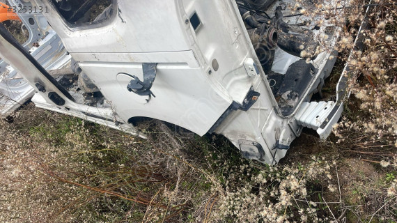 Fiat Doblo 4 sol arka çamurluk orijinal temiz