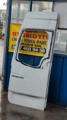 mercedes sprinter çıkma sol arka bagaj kapağı az hasarlı