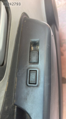 2011 SUZUKI ALTO ÇIKMA ORJİNAL GARANTİLİ SOL CAM AÇMA DÜGMESİ