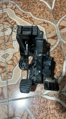 Renault trafik 3 pedal takımı