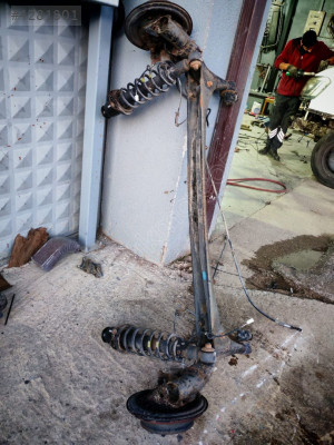 COROLLA 2002-2007 DOLU ARKA DİNGİL TAŞIYICI AMARTİSÖR-DÜZCE ÇIKMA