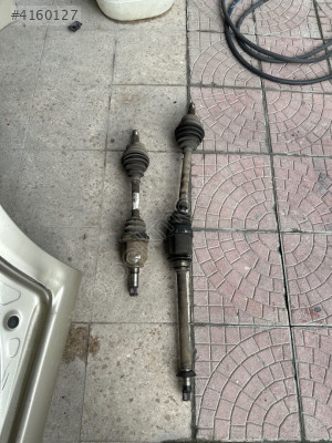Fiat linea 1.3 multijet sağ aks sol aks mili