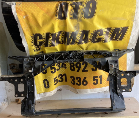 Seat Leon 06-12 Model Ön Panel Parçası - 1P0805588D