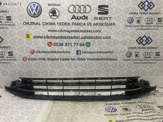 Volkswagen Passat B8.5 (2019-2023) Ön Tampon Orta Izgarası Kromlu