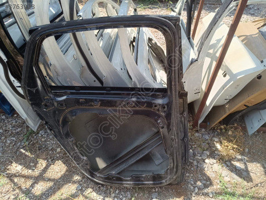Volvo S90 sol arka kapı