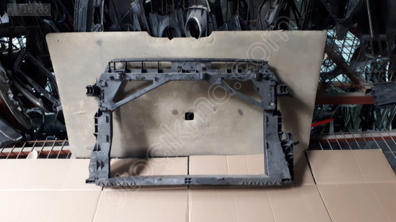 AUDİ  A3 ÖN PANEL 8y0805588a ORJİNAL ÇIKMA PARÇA