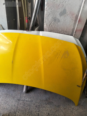 Hyundai Accent blue kaput