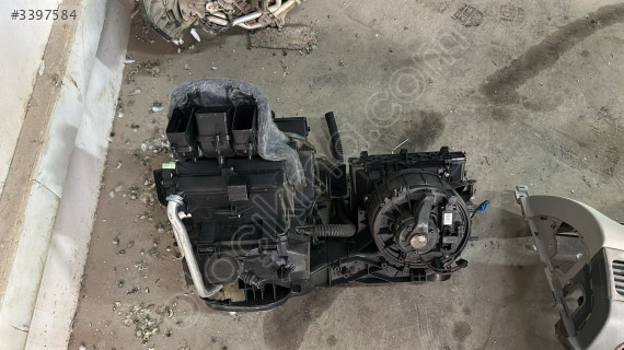 2014-2017 SKODA OCTAVİA KALORİFER KAZANI ORJ ÇIKMA