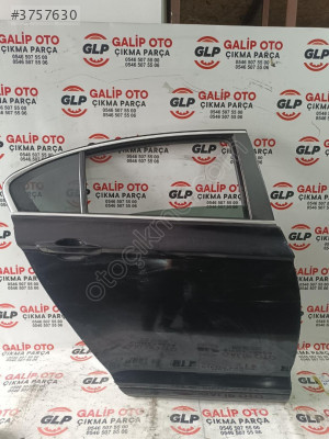 PASSAT B8.5 2020 SİYAH SAĞ ARKA KAPI HATASIZ DOLU ORJİNAL ÇIKMA