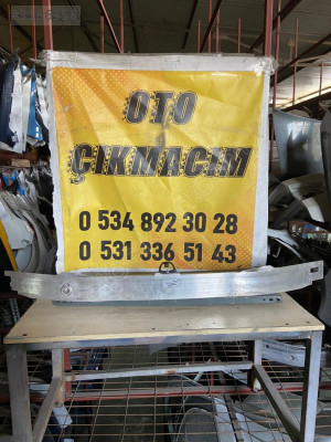 Bmw 3 Serisi F30 Ön Tampon Demiri - Oto Çıkma Parça No: 72553