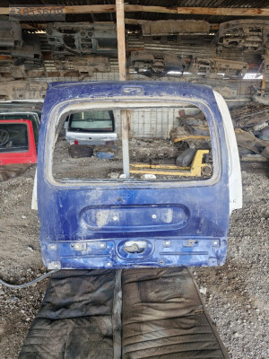 Reno kango arka bagaj kapağı