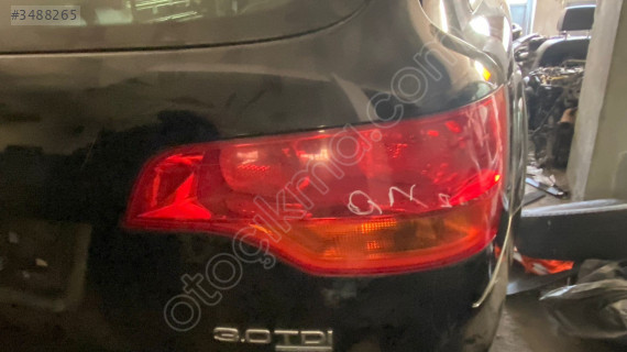 AUDİ Q7 SAĞ STOP ÇIKMA